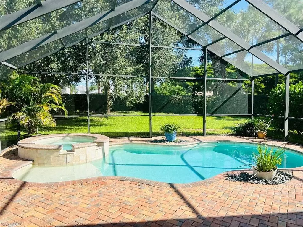 Naples, FL 34119,1783 Ribbon Fan LN