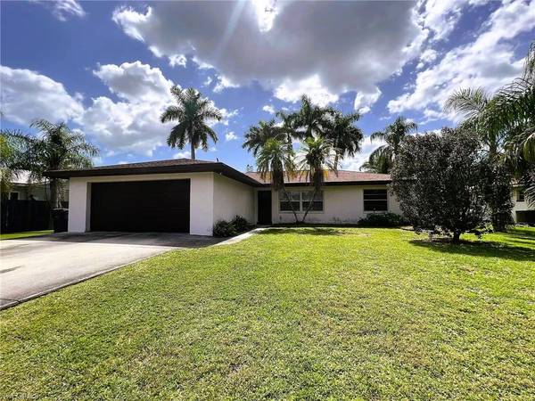 7147 Columbia CIR, Fort Myers, FL 33908