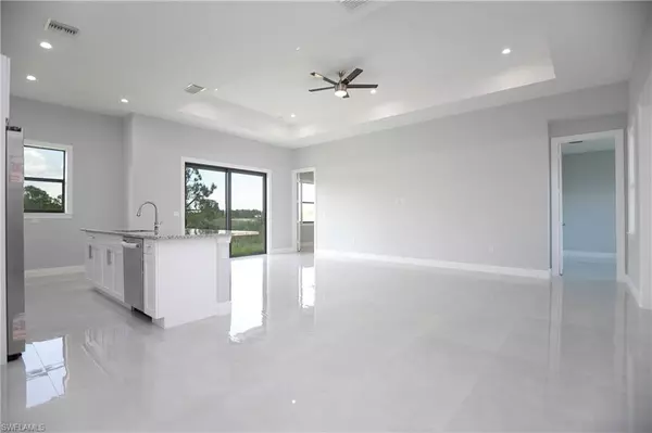 Naples, FL 34120,2895 70th AVE NE
