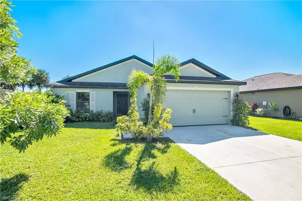 163 Shadow Lakes DR, Lehigh Acres, FL 33974