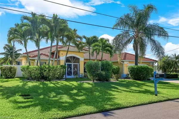 127 SE 15th AVE, Cape Coral, FL 33990