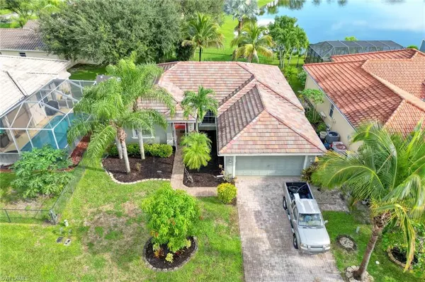 2921 Inlet Cove LN E, Naples, FL 34120