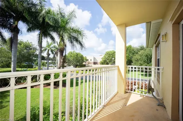 Fort Myers, FL 33908,15645 Ocean Walk CIR #215