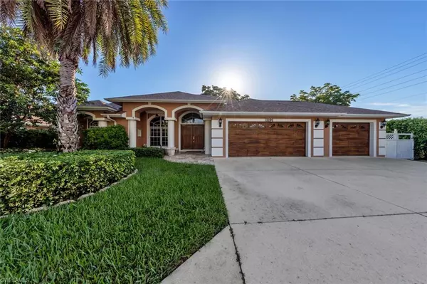 11191 PALMETTO RIDGE DR, Naples, FL 34110