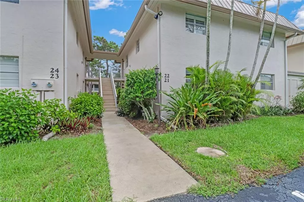 Naples, FL 34102,1549 Sandpiper ST #21