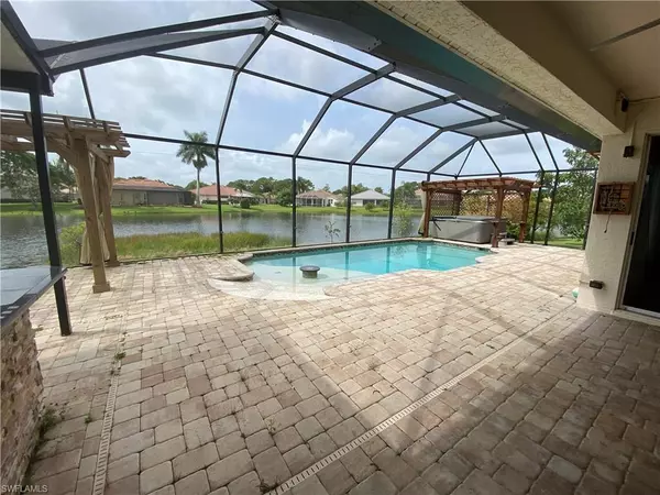 Fort Myers, FL 33913,13010 Shoreside CT