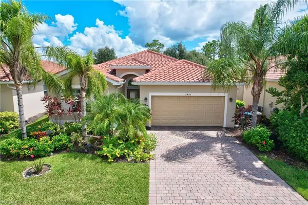 2485 Sawgrass Lake CT, Cape Coral, FL 33909