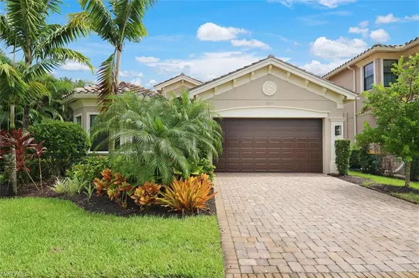 Naples, FL 34109,13795 Luna DR