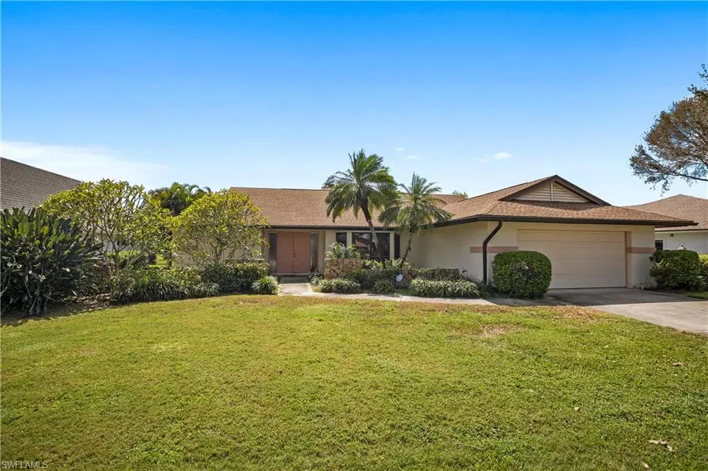 Naples, FL 34105,2352 Pinewoods CIR