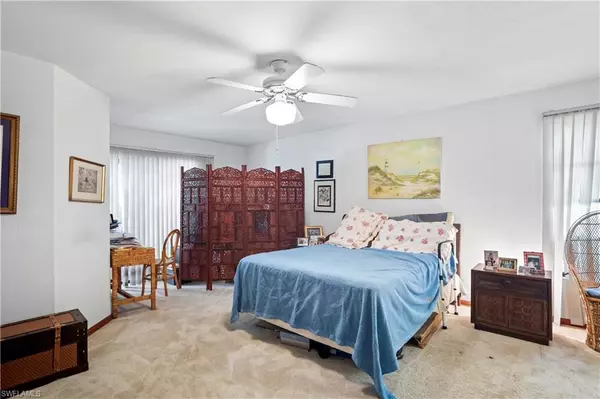 Naples, FL 34105,2352 Pinewoods CIR