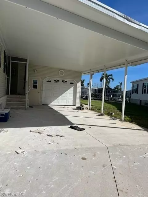 Fort Myers Beach, FL 33931,17581 Primrose CT