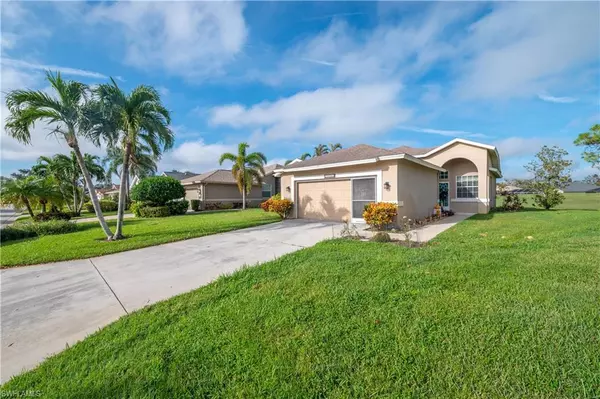 20660 Persimmon PL, Estero, FL 33928