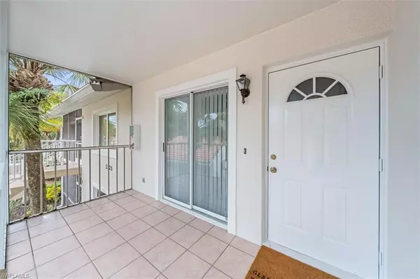 Naples, FL 34112,2325 Hidden Lake DR #3808