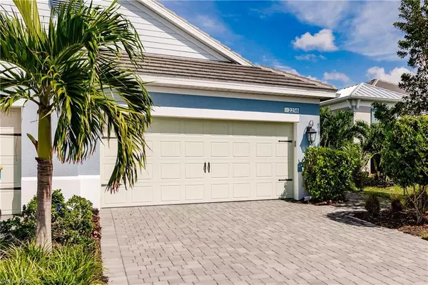 Naples, FL 34112,2258 Marquesa CIR