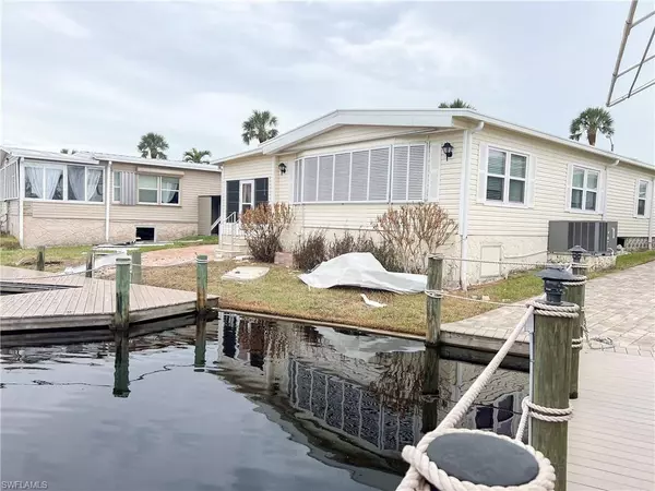 Fort Myers Beach, FL 33931,17801 Bryan CT