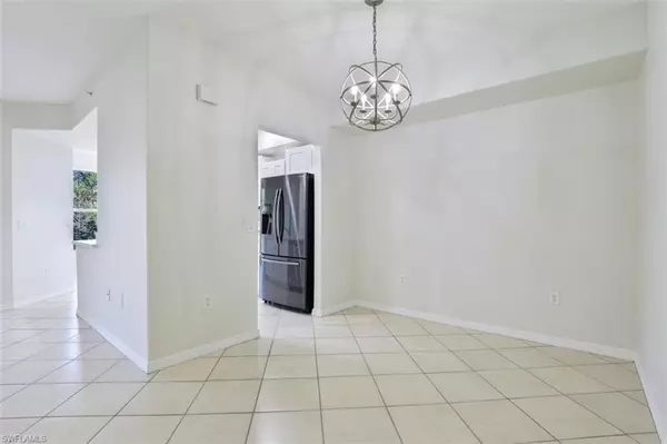 Naples, FL 34105,1375 Henley ST #406