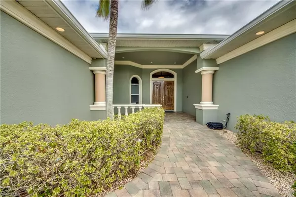 Cape Coral, FL 33990,1007 SE 5th ST