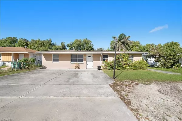 2631 Linwood AVE, Naples, FL 34112