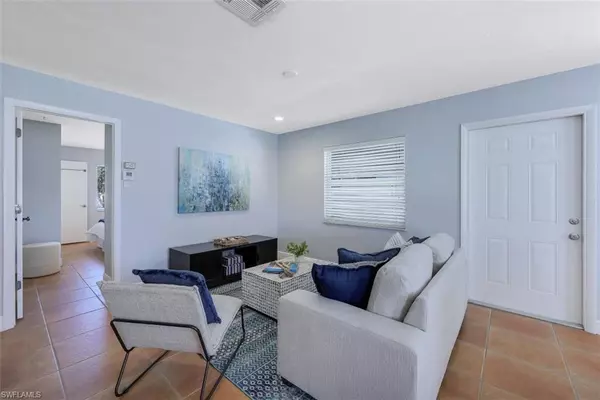 Naples, FL 34103,1239 Cooper DR