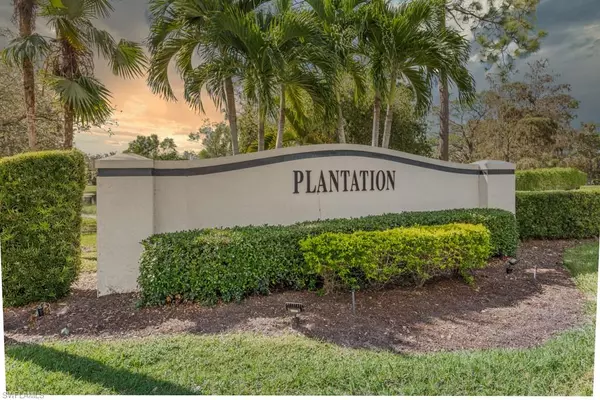 Naples, FL 34104,184 Furse Lakes CIR #F-2