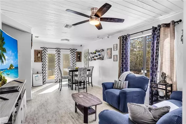 Lehigh Acres, FL 33972,2904 E 13th ST