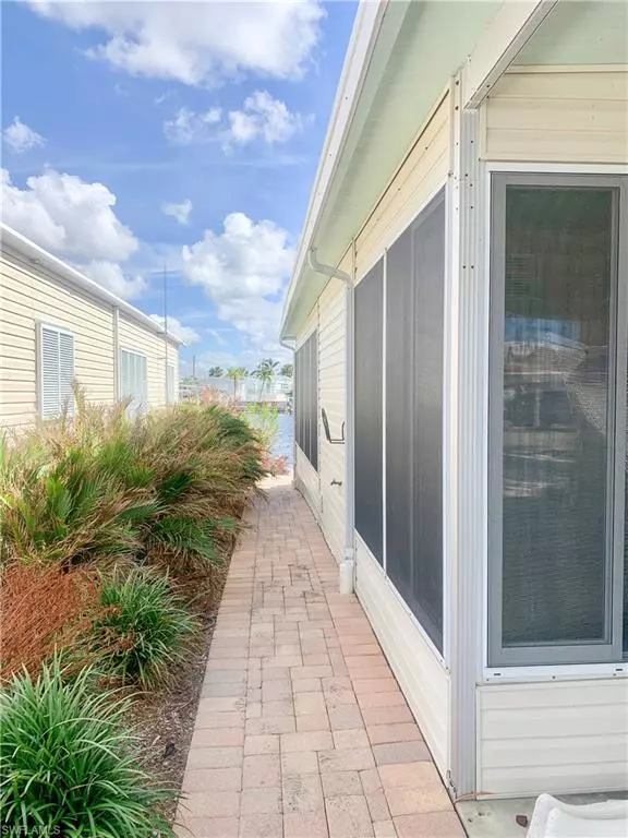 Fort Myers Beach, FL 33931,17571 Bryan CT