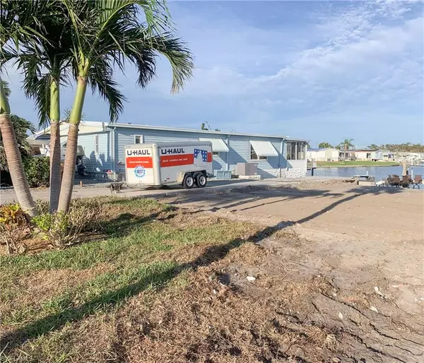 Fort Myers Beach, FL 33931,17671 Bryan CT