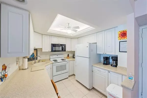 Marco Island, FL 34145,440 Seaview CT #1507