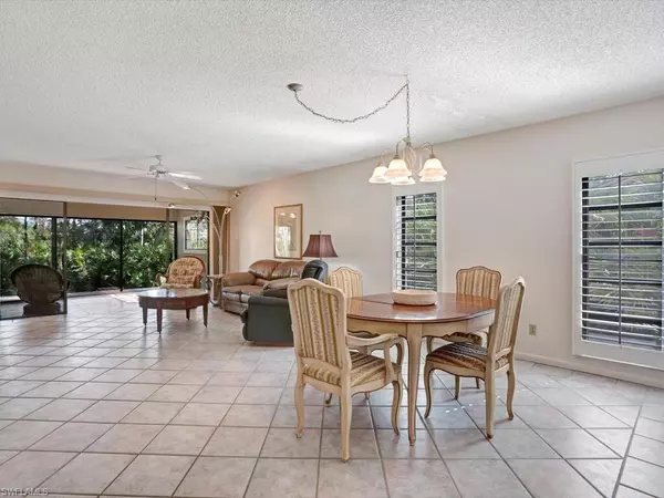 Naples, FL 34110,15400 Cedarwood LN #1-104