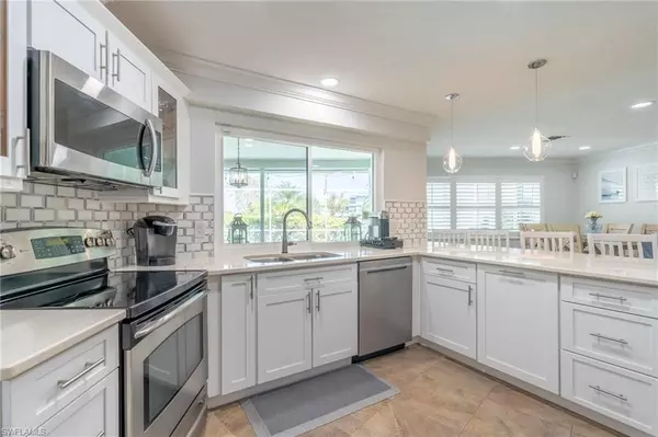 Naples, FL 34113,330 Pinehurst CIR