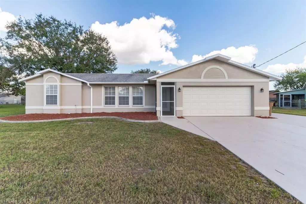 Lehigh Acres, FL 33936,432 Candlewick CIR W