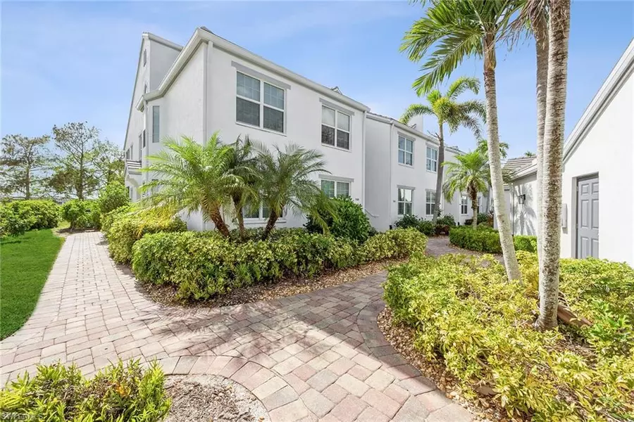 5937 Sand Wedge LN #1505, Naples, FL 34110