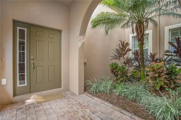 Naples, FL 34120,9520 Ironstone TER #5-201