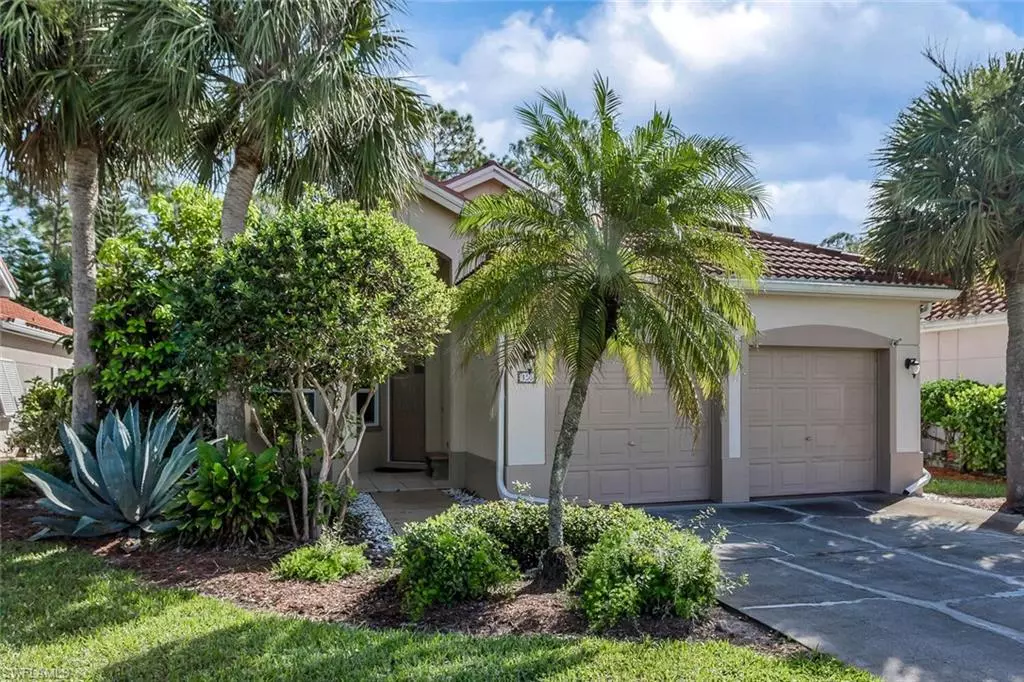 Naples, FL 34104,156 Lady Palm DR