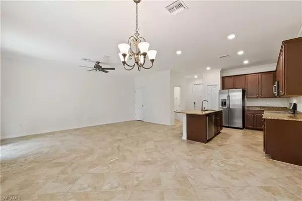 Estero, FL 33928,10141 Tin Maple DR #108