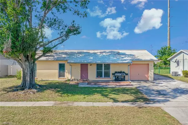 1097 Lovely LN, North Fort Myers, FL 33903