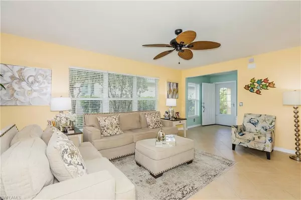 Naples, FL 34114,8668 Querce CT