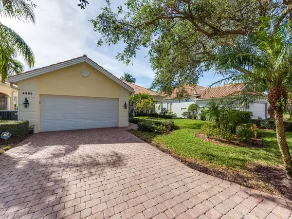 4369 Queen Elizabeth WAY, Naples, FL 34119