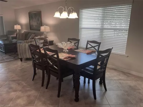 Naples, FL 34114,8467 Karina CT