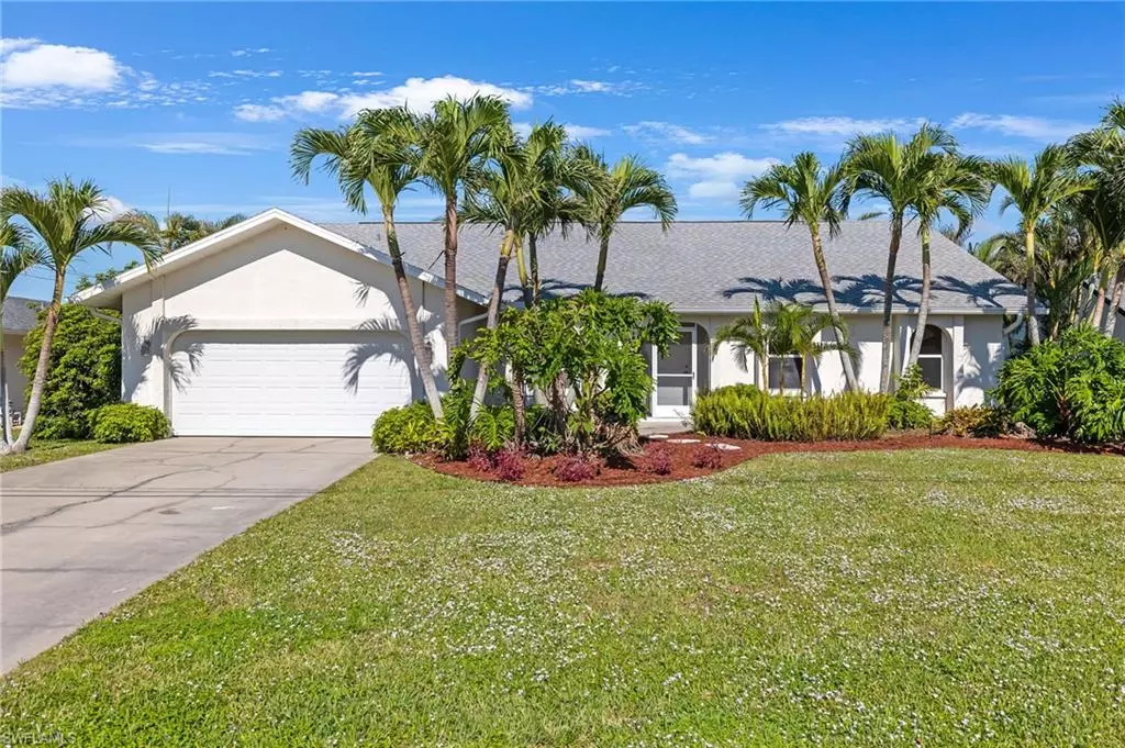 Cape Coral, FL 33990,2015 SE 13th ST