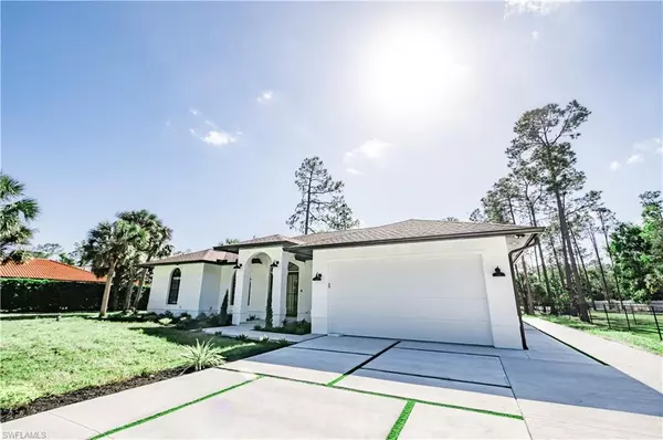 Naples, FL 34119,5960 Bur Oaks LN