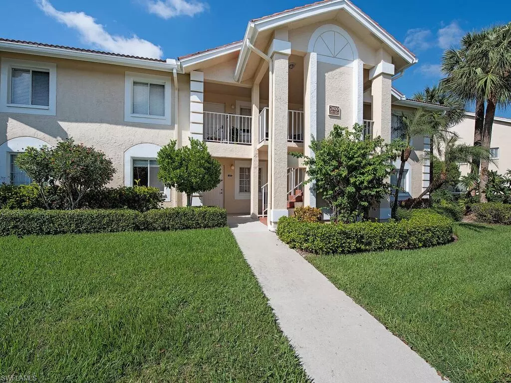 Naples, FL 34109,7800 Emerald CIR #B-103