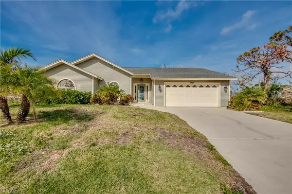 4539 Pine Village CT, St. James City, FL 33956