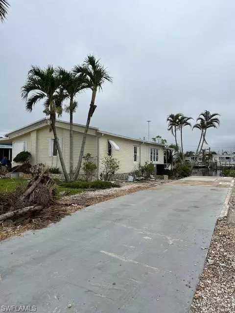 Fort Myers Beach, FL 33931,17531 Bryan CT