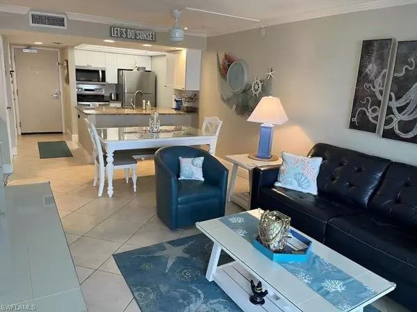 Sanibel, FL 33957,1501 Middle Gulf DR #D403