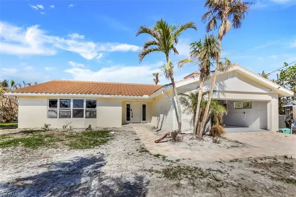 Sanibel, FL 33957,421 Lake Murex CIR