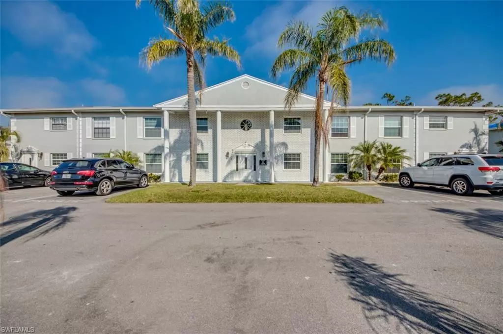 North Fort Myers, FL 33917,7068 Nantucket CIR #5