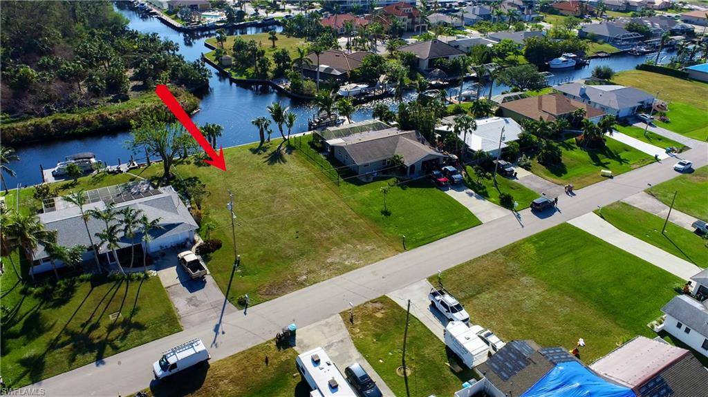 Cape Coral, FL 33990,2044 Coral Point DR