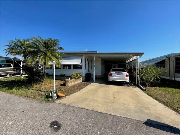 14520 Battery BND, North Fort Myers, FL 33917