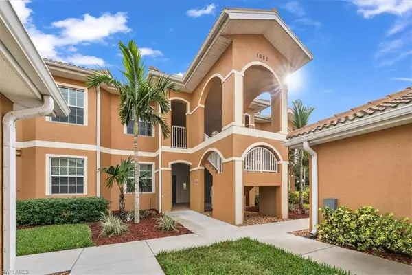 1052 Winding Pines CIR ##205, Cape Coral, FL 33909